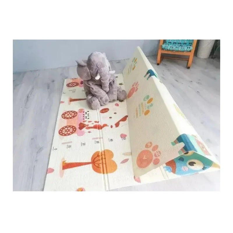 Детски килим за игра, Мечета с хвърчила, 150 х 180 х 1